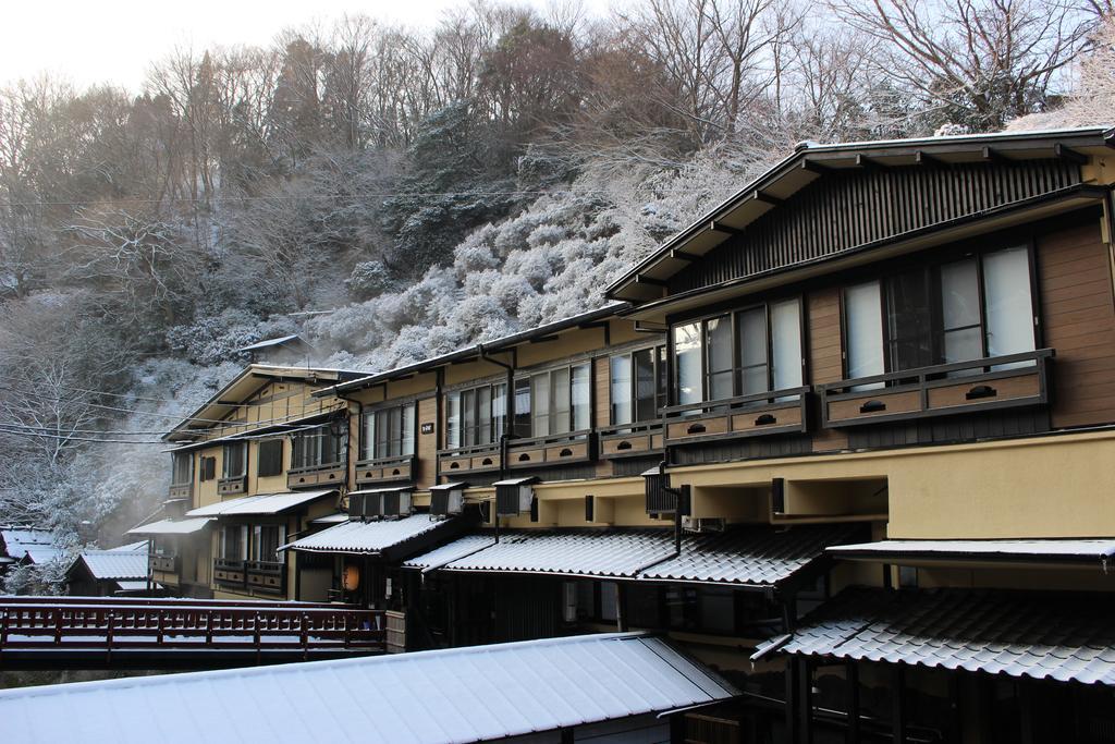 Kurokawa Onsen Yama No Yado Shinmeikan Minamioguni Esterno foto